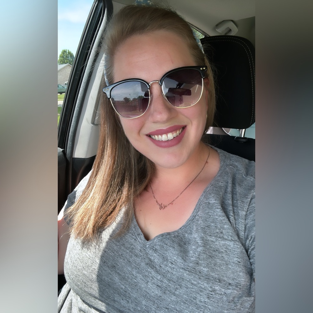 Meet your Posher, Jena
